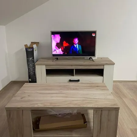 Jela Srebrno Jezero Ostrovo